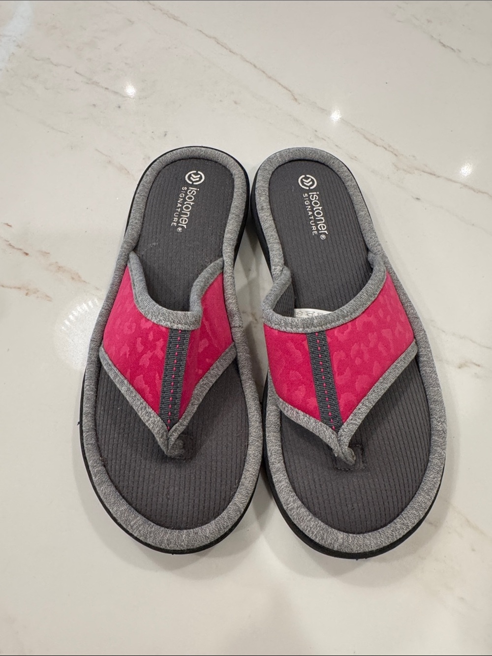 Isotopes Signature Memory Foam Flip Flop Thong Sandal Women's 7.5-8 Pink Leopard